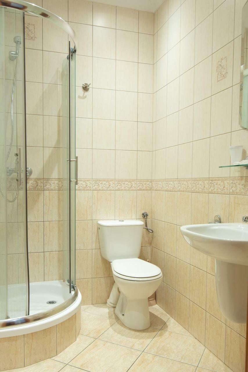Hotel Texicana Sulechów Buitenkant foto