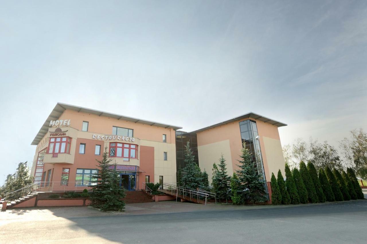 Hotel Texicana Sulechów Buitenkant foto
