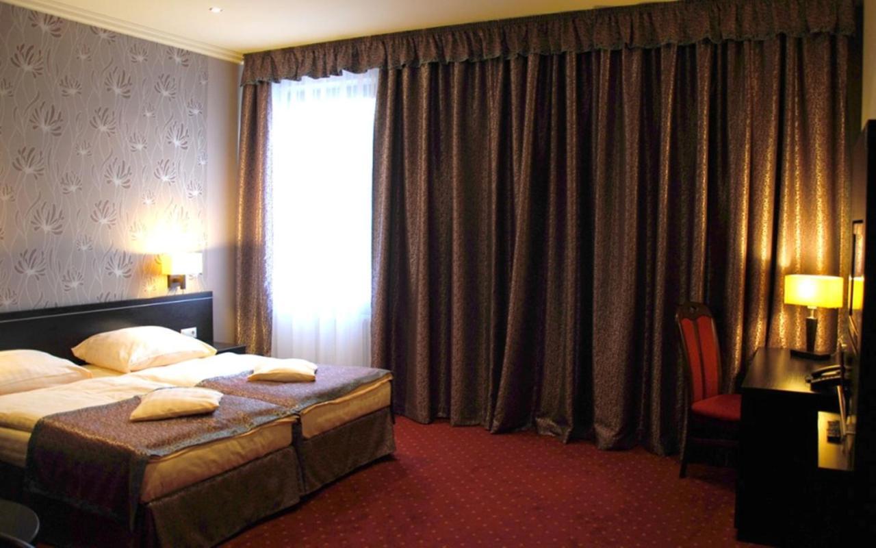 Hotel Texicana Sulechów Kamer foto